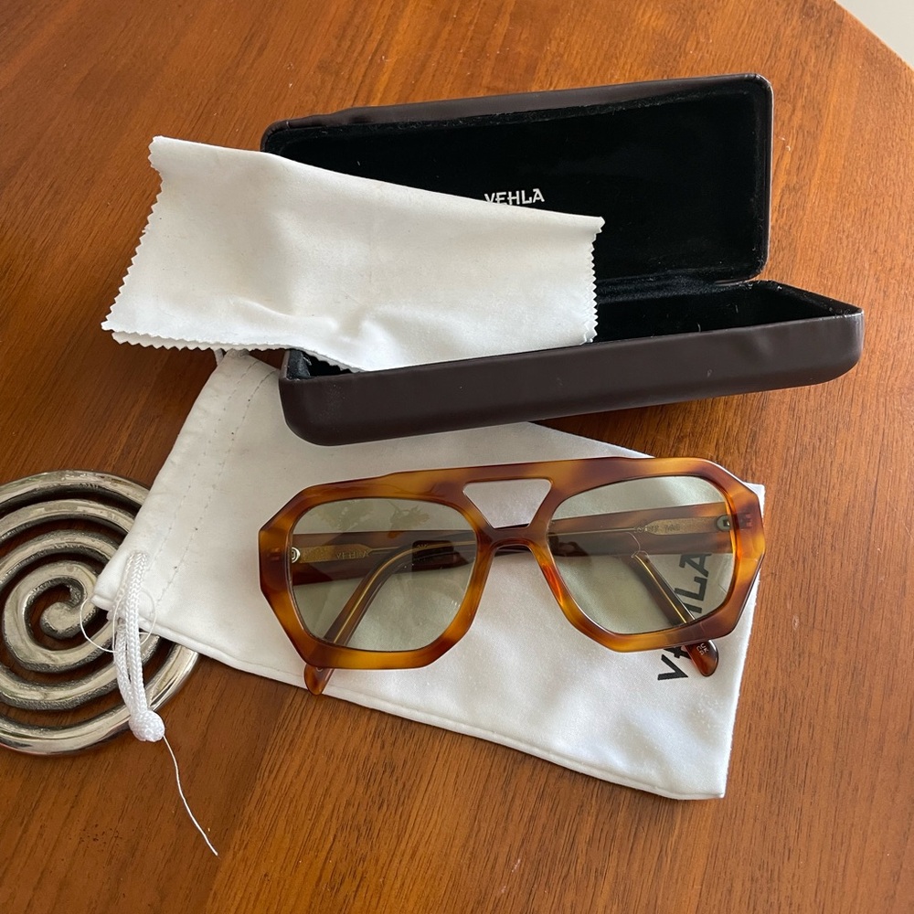 VEHLA Brown Sunglasses
